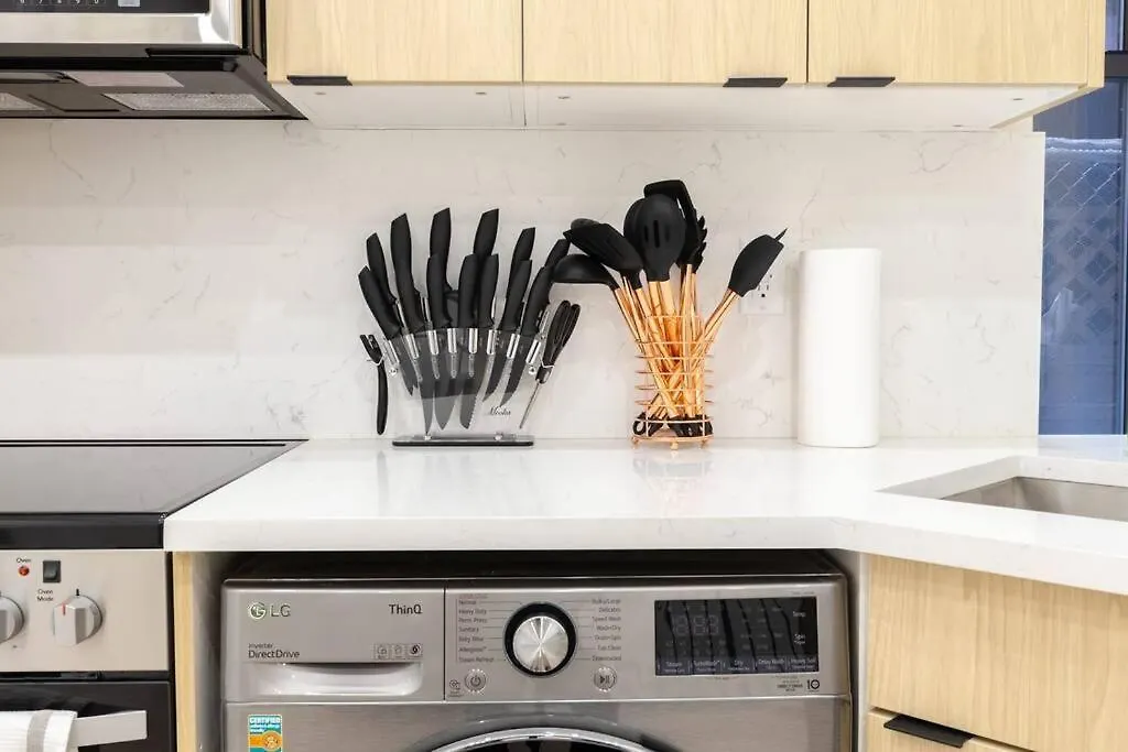 170-G 3Br Duplex With Outdoor Space East Village New York 0*,  ABD