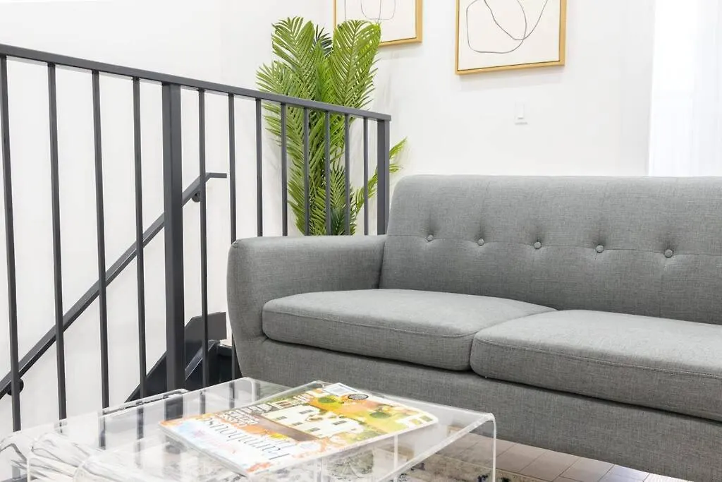 170-G 3Br Duplex With Outdoor Space East Village New York 0*,